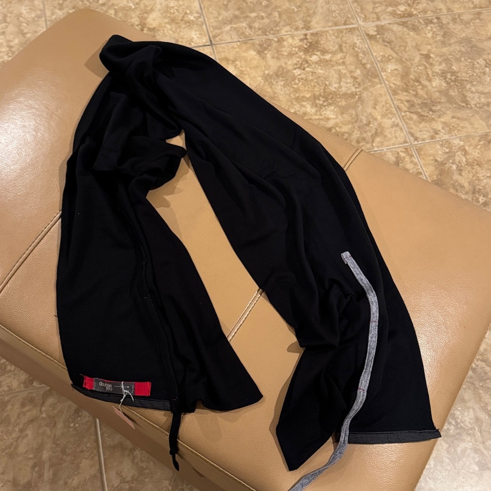 Double Jeu from France 🇫🇷 Black Scarf with Red and Gray Accents